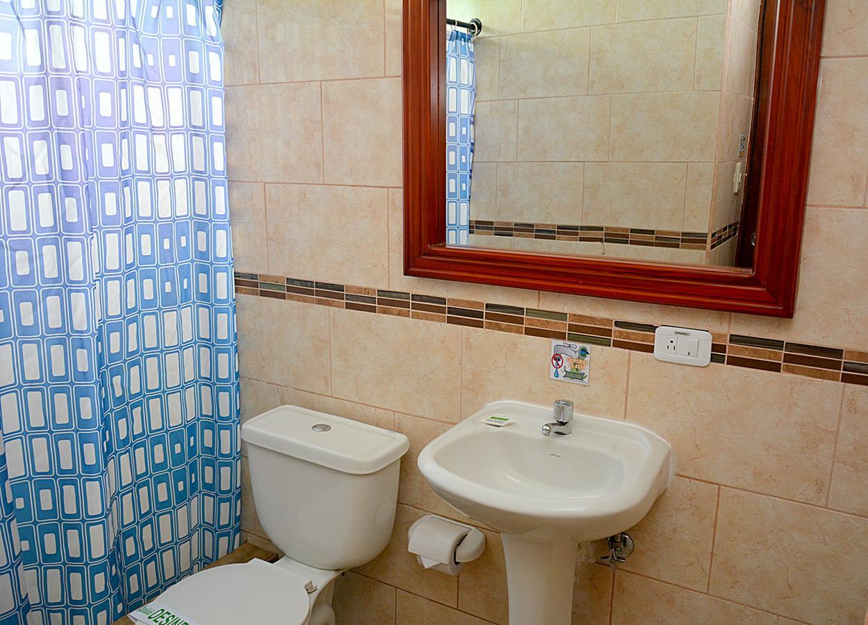Hostal Terra 2 - El Condado Quito Luaran gambar