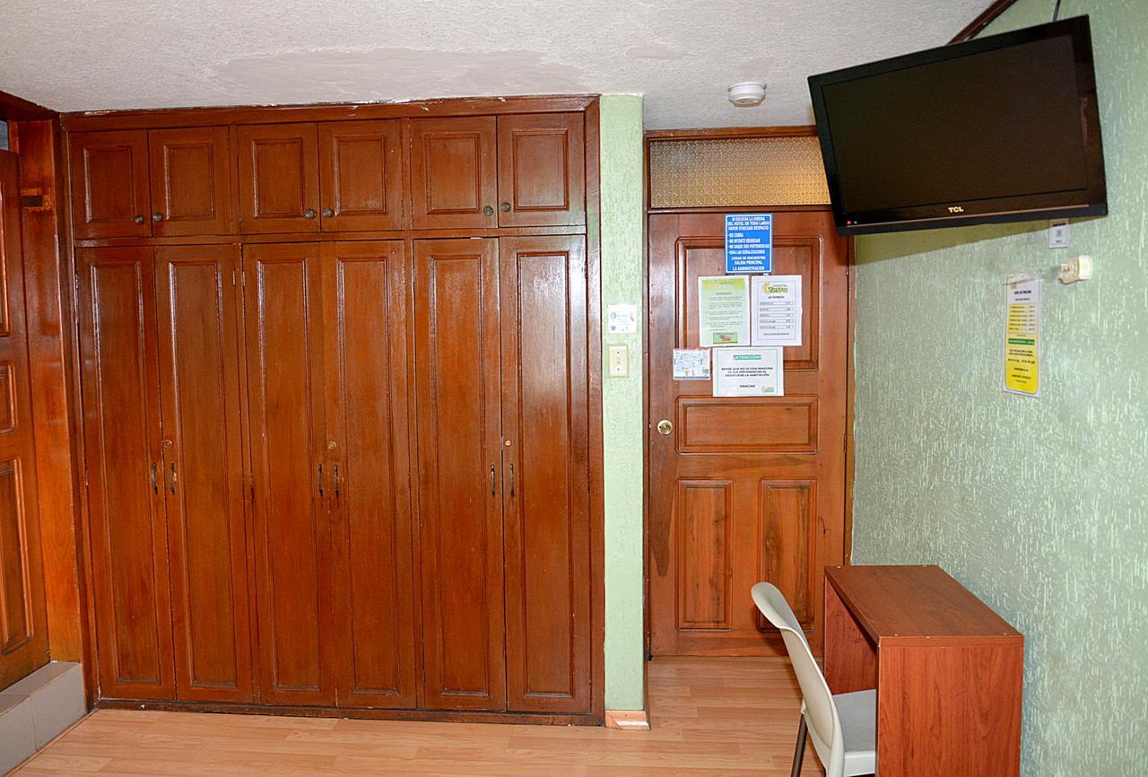 Hostal Terra 2 - El Condado Quito Luaran gambar