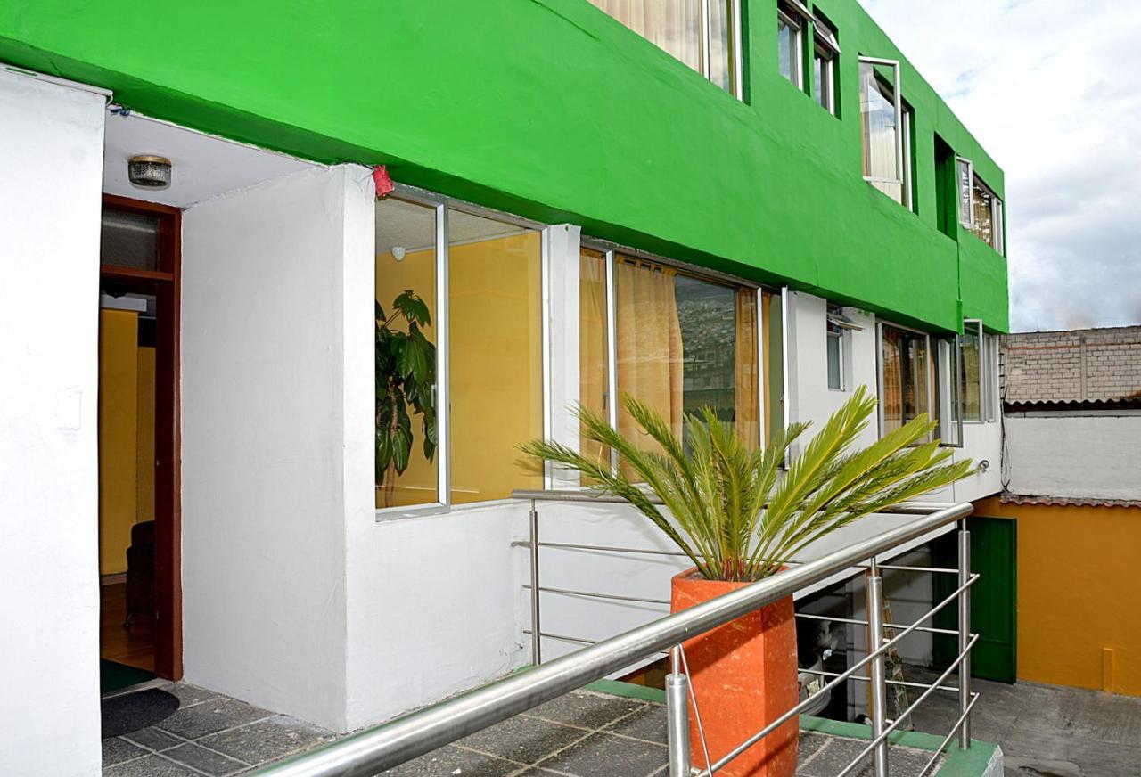 Hostal Terra 2 - El Condado Quito Luaran gambar