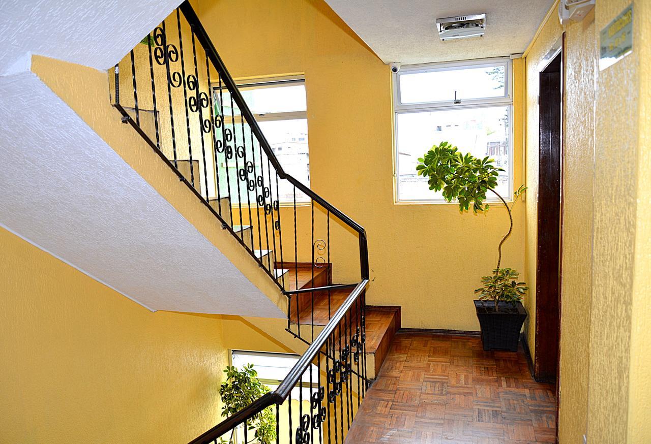 Hostal Terra 2 - El Condado Quito Luaran gambar